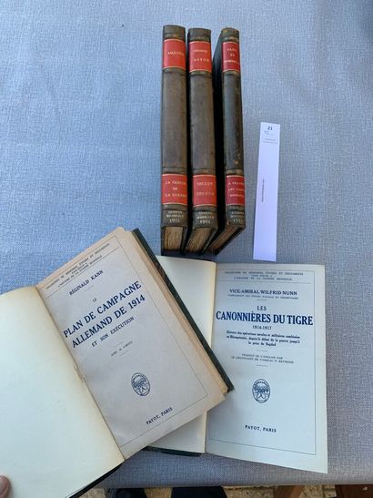 null [Guerre 1914-1918]. Un ensemble de 5 volumes, dont : A travers les lignes ennemies,...