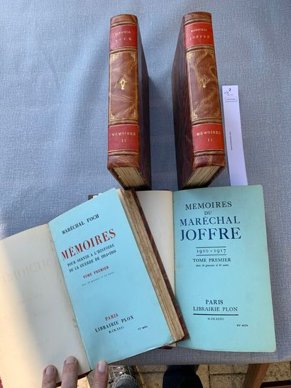 null Un ensemble de 4 volumes : Mémoires de Joffre (2 volumes) et les Mémoires de...