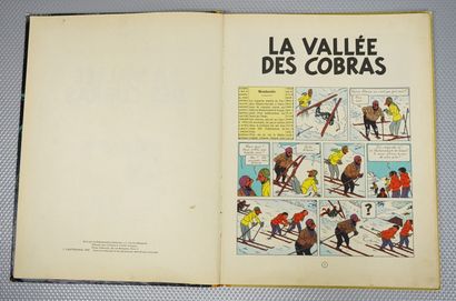 null La Vallée des Cobras. 1957. EO. 4ème plat 20 bis. Dos toilé jaune. Papier de...