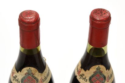 null 2 B CHÂTEAUNEUF DU PAPE Rouge (1 e.t.a; 1 e.q.i; clm.s. à clm.a; quelques marques...