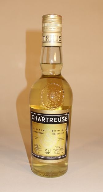 null 1 1/2 B CHARTREUSE JAUNE VOIRON PÉRIODE 1973-1982 35 cl 40% Pères Chartreux...