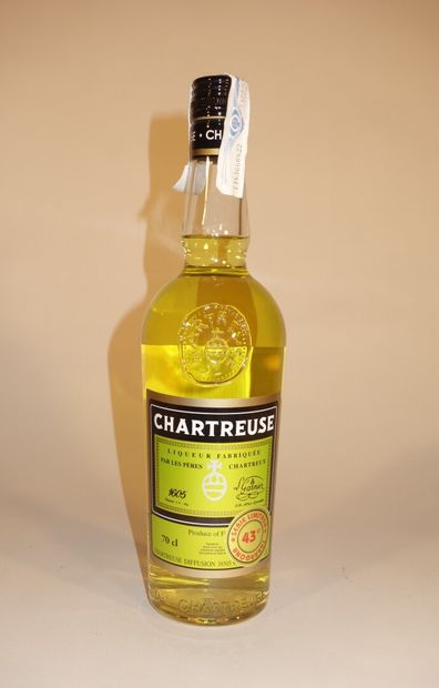 null 1 B CHARTREUSE JAUNE SANTA TÉCLA Édition limitée 70 cl 40% (pour les festivités...