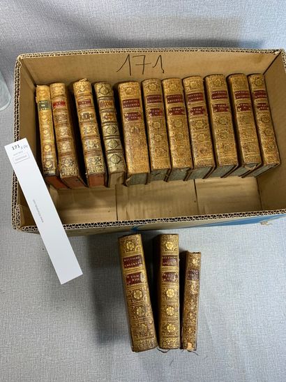 null Un ensemble de 14 volumes reliés cuir, principalement incomplets, dont, Histoire...