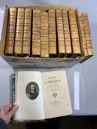 null OEuvres de Pierre Corneille, avec les notes de tous les commentateurs. 12 volumes...