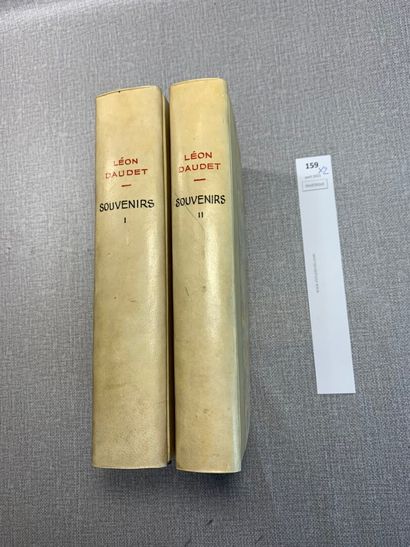 null Léon Daudet Souvenirs. 2 volumes. Demi-reliures en vélin. Paris, 1920. Exemplaire...