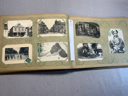 [CPA]. Un album de cartes postales anciennes...