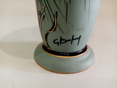 null Tharaud, Vase en porcelaine à décor d'épis de blé, décoré par Dupuy

H. 20 ...