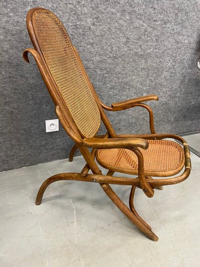 null Thonet

 fauteuil pliant de bateau canné