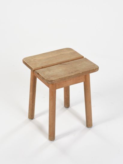 null Pierre GAUTIER DELAYE (1923-2006) 

Suite de quatre tabourets à assise à découpe...