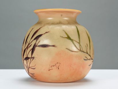 null François-Théodore LEGRAS (1839-1916)

Grand vase de forme boule à col ouvert...