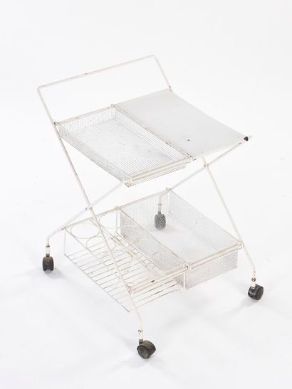 null WORK 1950

Trolley with white lacquered metal structure with two compartmentalized...