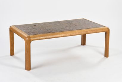 null Heinz LILIENTHAL (1927 - 2006)

Table basse à structure en chêne massif teinté...