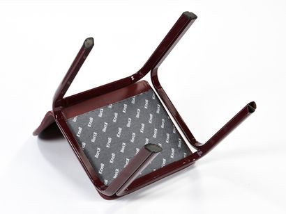 null Gae AULENTI (1927-2012) 



Chaise modèle Orsay à structure en métal laqué rouge....