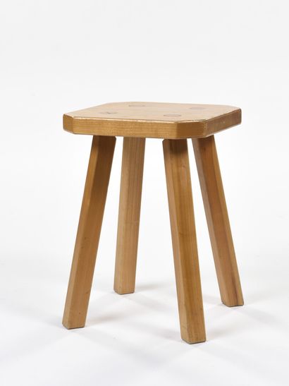 null MOUNTAIN WORK

Suite of four solid wood stools with four legs.

Circa 1960

H...