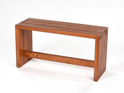 null MAISON REGAIN, In the spirit of the 

U-shaped bench in solid pine slats with...