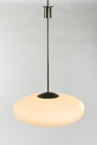 null Attributed to STILNOVO 

Suspension lamp similar to the Nuvola model with nickel-plated...