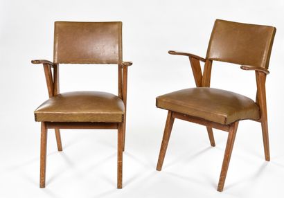 null WORK 1950

Pair of armchairs with dark stained beechwood uprights and brown...