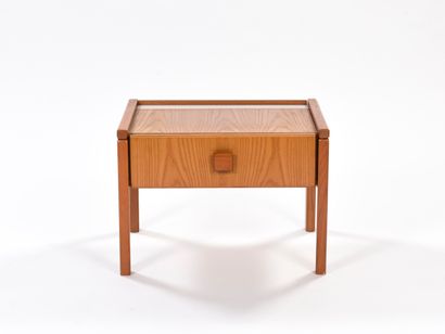 null MAISON REGAIN In the spirit of

Pair of solid pine bedside tables with one drawer.

Circa...