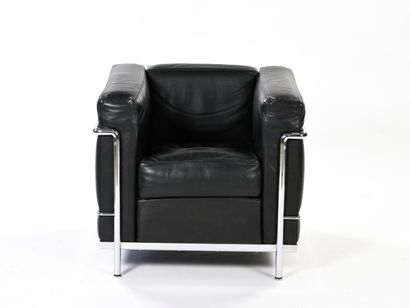 null LE CORBUSIER, Pierre JEANNERET, Charlotte PERRIAND (1887-1965, 1896-1967 & 1903-1999)

Fauteuil...