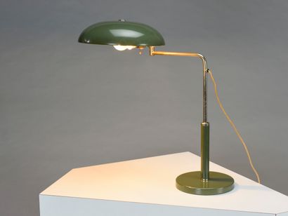 null Alfred MÜLLER (XXth century) 

Articulated table lamp model Quick with circular...