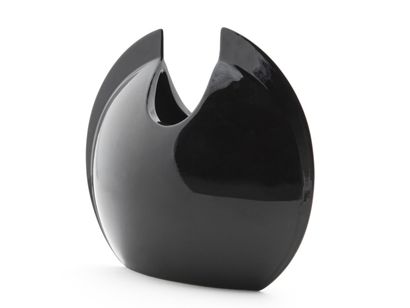 null Lino SABBATTINI (born in 1925)

Prototype of the Costrutto vase in black glazed...