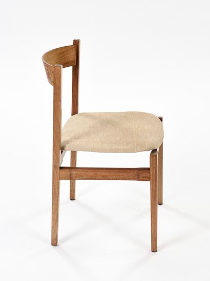 null Gianfranco FRATTINI (1926-2004)

Set of four chairs model 101 with structure...