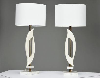 null TRAVAIL CONTEMPORAIN

Paire de lampes de tables à base carrée en marbre blanc...