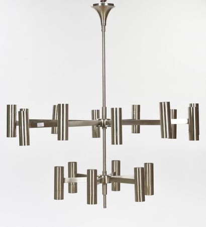 null WORK 1970

Two-storey aluminium suspension with eighteen cylindrical lights...