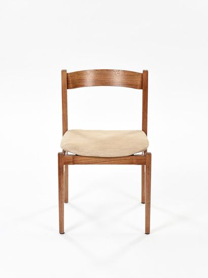 null Gianfranco FRATTINI (1926-2004)

Set of four chairs model 101 with structure...