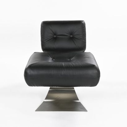 null Oscar NIEMEYER (1907-2021)

Large armchair and its ottoman Model "ON1" with...