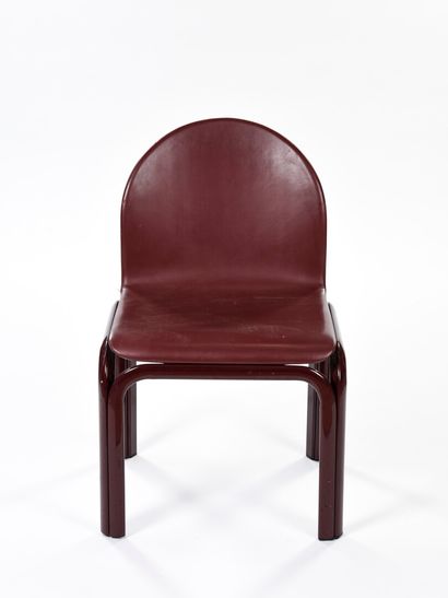 null Gae AULENTI (1927-2012) 



Chaise modèle Orsay à structure en métal laqué rouge....