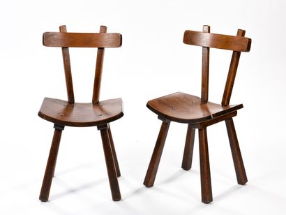 null MOUNTAIN WORK

Pair of chairs with curved plywood back and seat in dark stained...