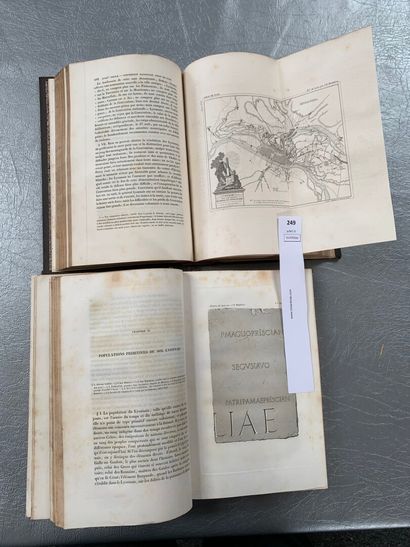 null Montfalcon. Histoire de la ville de Lyon. 2 volumes in-4, demi-reliures en cuir....