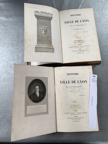 null Montfalcon. Histoire de la ville de Lyon. 2 volumes in-4, demi-reliures en cuir....