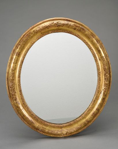null Miroir ovale en bois doré

58 x 48 cm