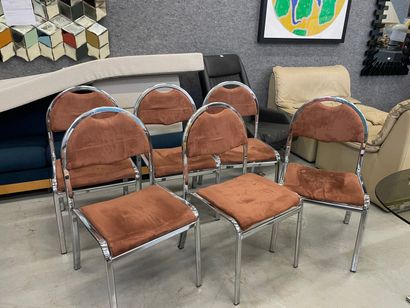 null 6 chaises années 80

Pierttement chromé assise en velour marron