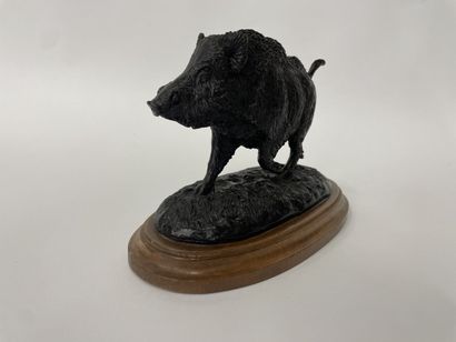 null José LALANDA (1939)

Trotting boar 

Proof in patinated bronze

Signed and numbered...