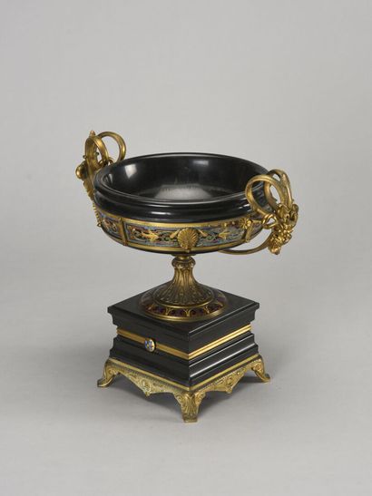 null Cup on high foot "tazza" in black marble underlined by a net of cloisonne bronze....