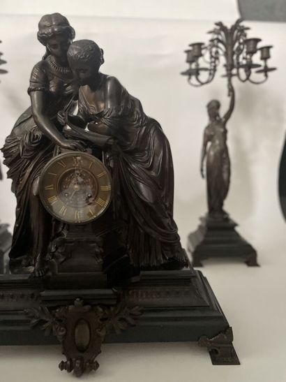 null Mathurin MOREAU and Eutorpe BOURET

Important mantelpiece including :

A clock...
