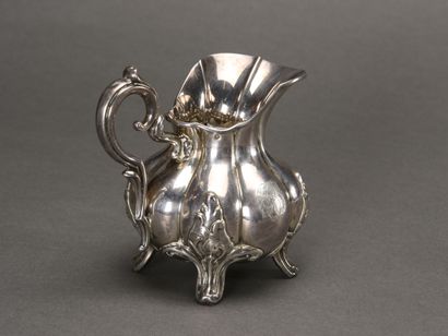 null Tea service in silver with Minerva hallmark in the shape of hazelnuts including...