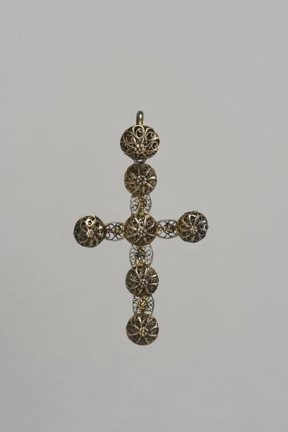 null Small Provencal cross in silver

Weight : 9g