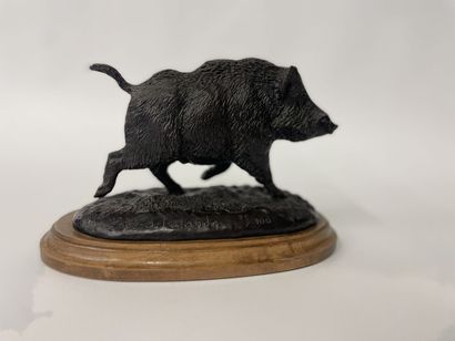 null José LALANDA (1939)

Trotting boar 

Proof in patinated bronze

Signed and numbered...