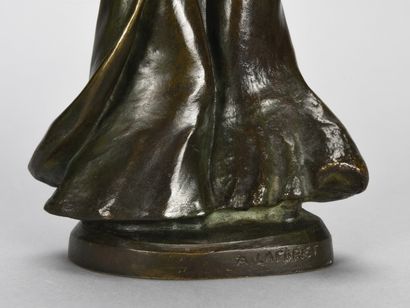 null Alessandro LAFORET (1863-1937)

The waltz 

Proof in bronze with green patina...