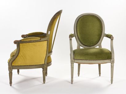 null Duchesse de style Louis XVI et un fauteuil et une chaise en bois laqué

Garniture...