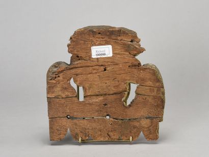 null Tête de séraphin ailé en bois doré et sculpté 

18ème siècle

22 x 23 cm

(quelques...