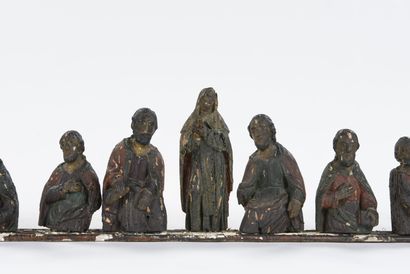 null Les apôtres et la Vierge Marie 

Sujets en bois sculptés polychromes 

Travail...