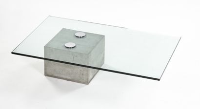 null Sergio & Giorgio SAPORITI

Table à épais plateau en verre transparent en porte...