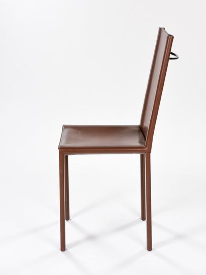 null Matteo GRASSI (1927-2001)

Suite de quatre chaises modèle Coral entièrement...