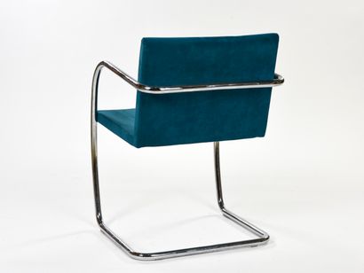 null Ludwig MIES VAN DER ROHE (1886-1969)

Fauteuil modèle Brno Chair à piétement...