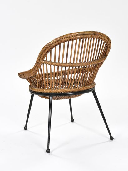null TRAVAIL 1950

Paire de fauteuils à structure en métal laqué noir et assise en...